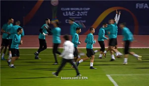 ?i=epa%2fsoccer%2f2017-12%2f2017-12-11%2f2017-12-11-06383348_epa