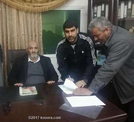 ماهر اسماعيل يوقع العقد