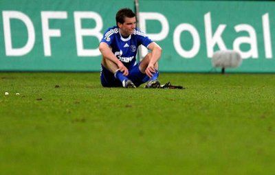 لاعب شالكة موريتز حزين على الخروج