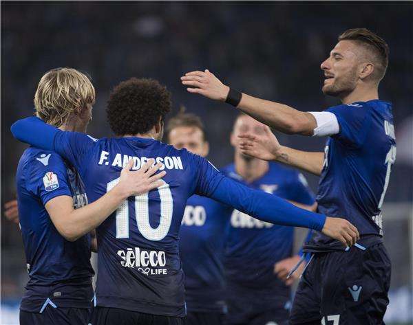 لاعبو لاتسيو