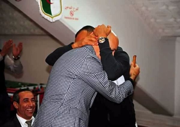 خوالد غادر فريقه بعد 11 عامًا في صفوفه