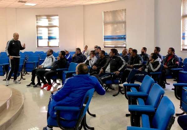 جانب من الورشة