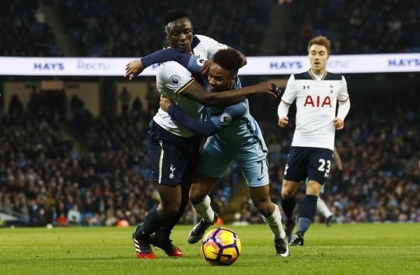 لقاء سابق بين مانشستر سيتي وتوتنهام