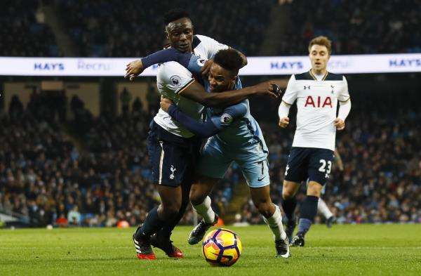 لقاء سابق بين مانشستر سيتي وتوتنهام