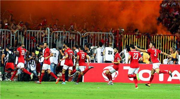 لاعبو الأهلي
