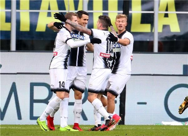 لاعبو أودينيزي