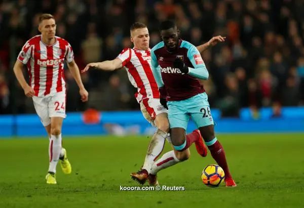 ?i=reuters%2f2017-12-16%2f2017-12-16t171502z_891211324_rc1e1310b430_rtrmadp_3_soccer-england-stk-whu_reuters