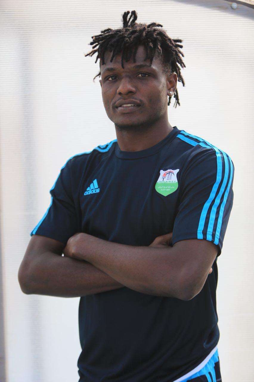  النيجيري لورنس 