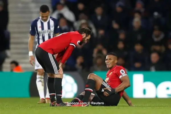 ?i=reuters%2f2017-12-17%2f2017-12-17t153828z_1918118561_rc191ad15720_rtrmadp_3_soccer-england-wba-mun_reuters