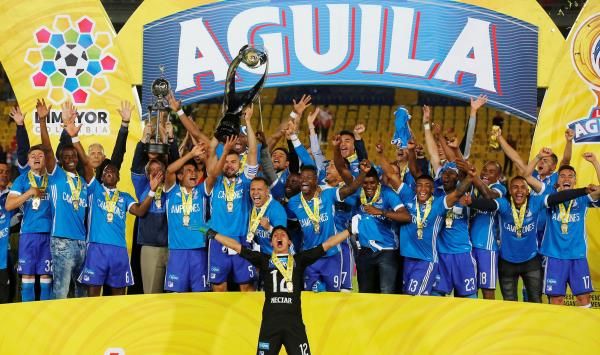 جانب من التتويج