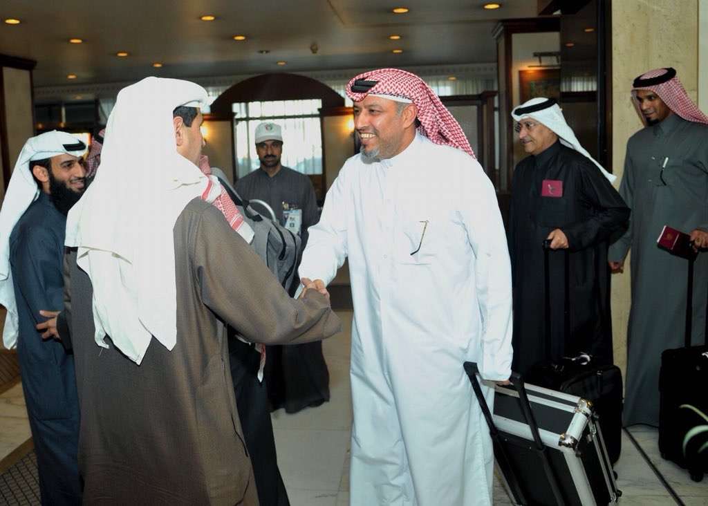 جانب من وصول الوفد القطري