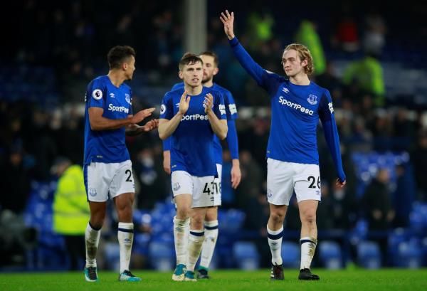 فرحة لاعبي إيفرتون