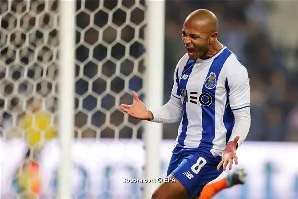 ?i=epa%2fsoccer%2f2017-12%2f2017-12-18%2f2017-12-18-06397849_epa