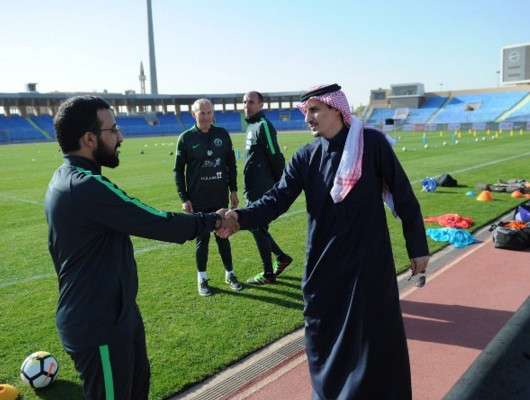 التمياط يزور معسكر المنتخب