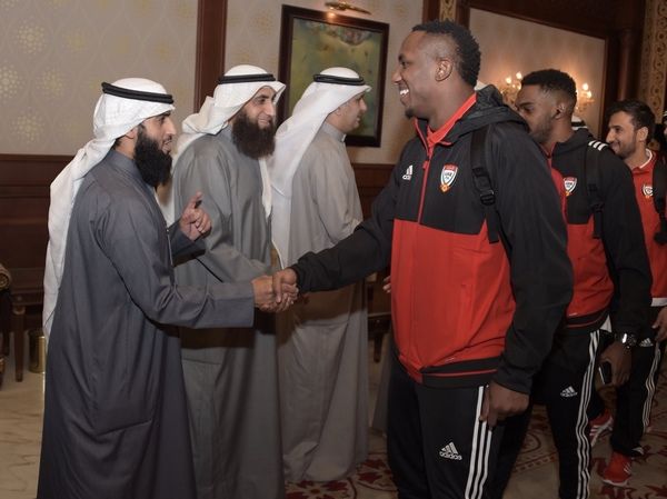 منتخب الإمارات يصل الكويت