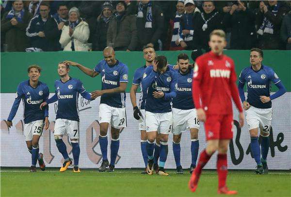 جانب من لقاء شالكه أمام كولن