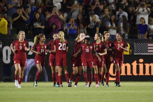 لاعبات منتخب أمريكا للسيدات