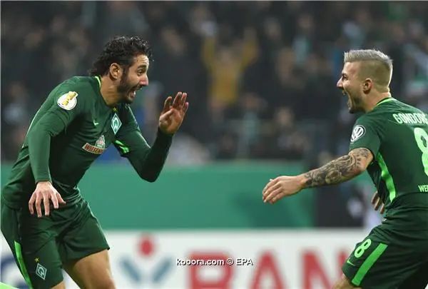 ?i=epa%2fsoccer%2f2017-12%2f2017-12-20%2f2017-12-20-06400235_epa