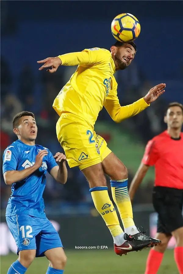 ?i=epa%2fsoccer%2f2017-12%2f2017-12-20%2f2017-12-20-06400464_epa