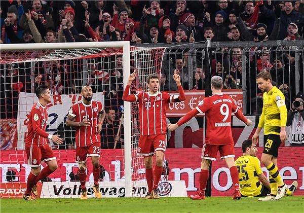 فرحة مولر بهدفه