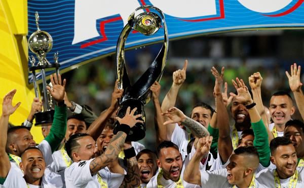 من تتويج جريميو بالنسخة الماضية