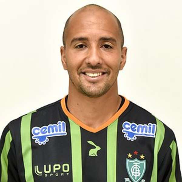 هوجو سانتوس ألميدا