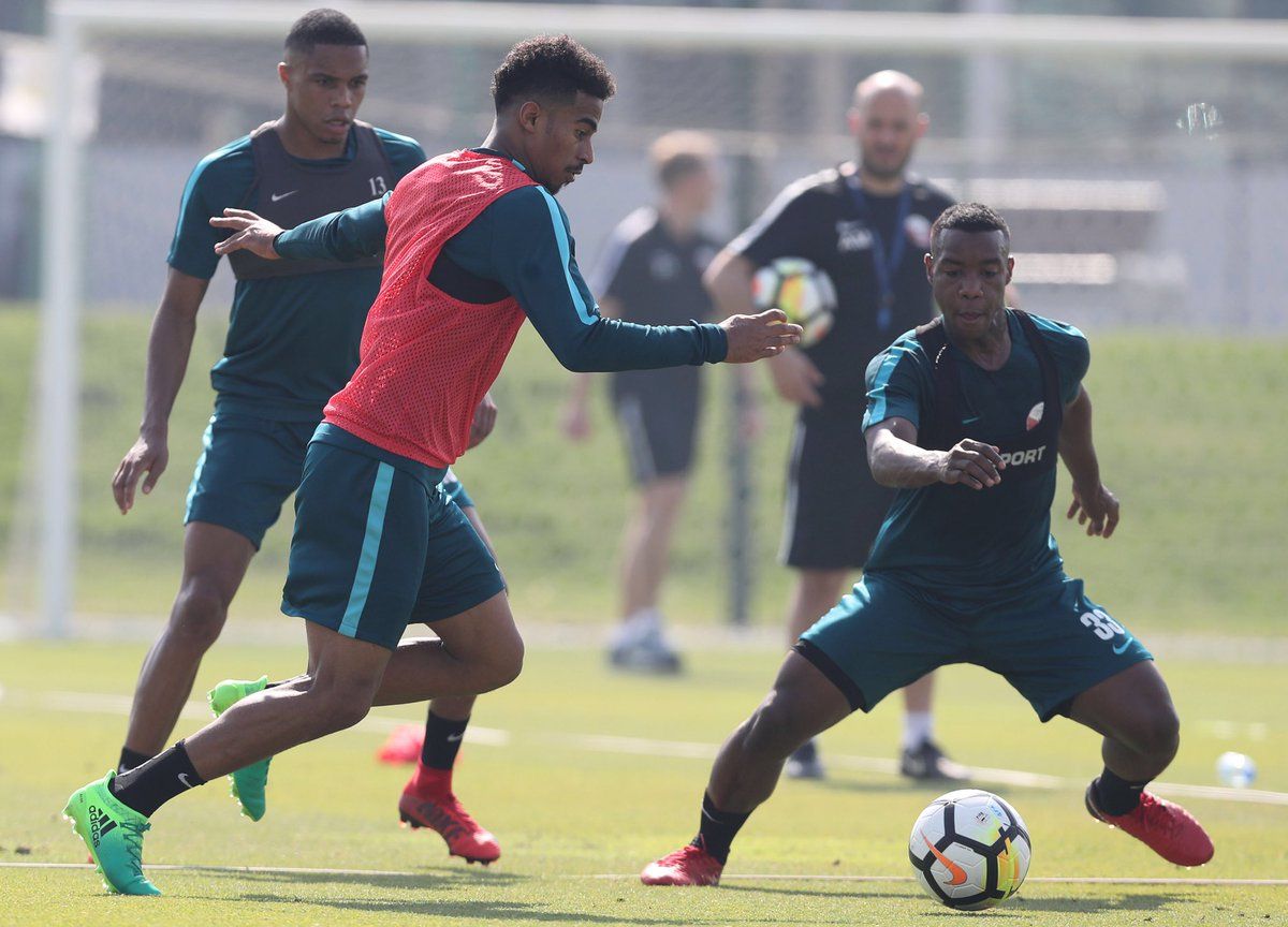 جانب من التدريبات