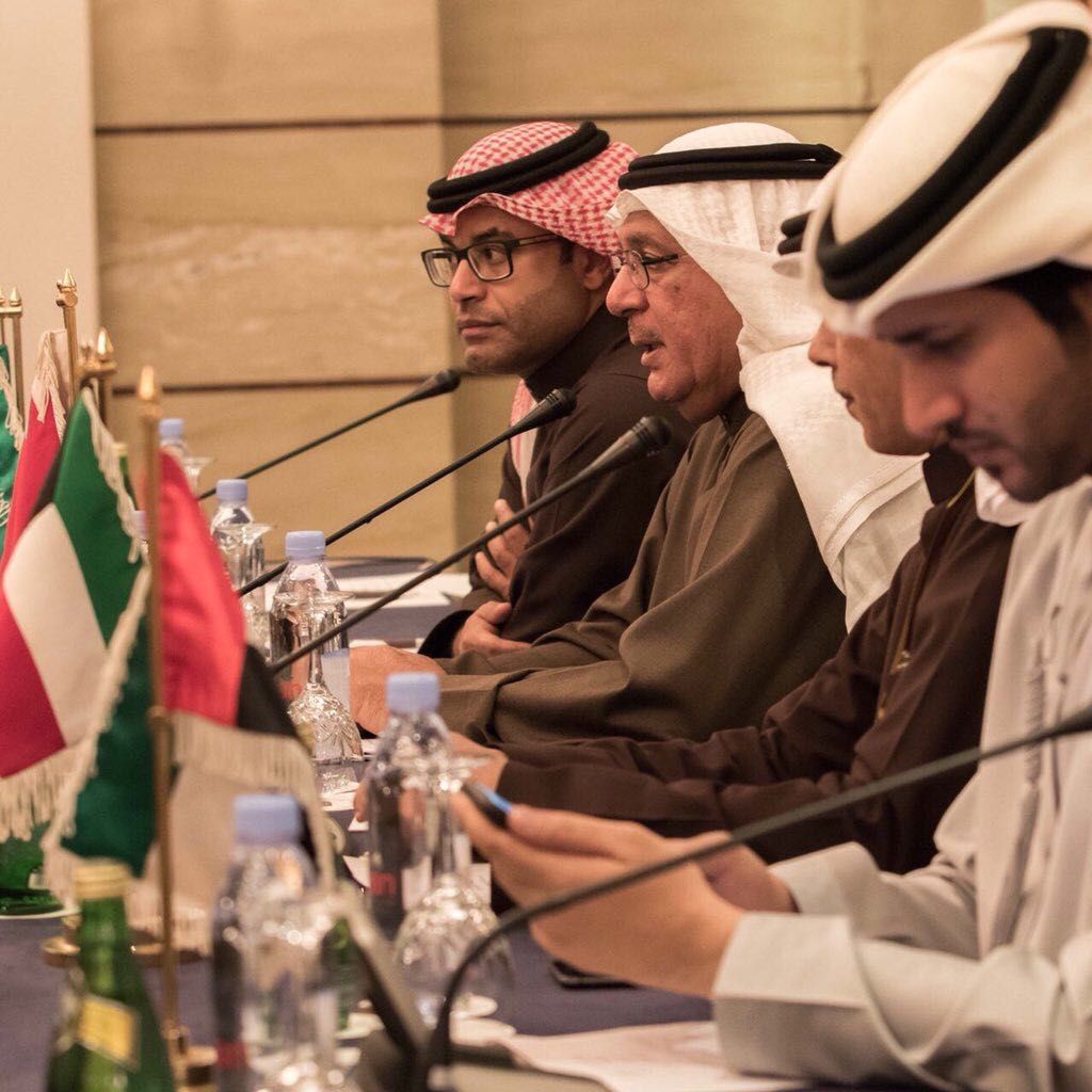 عباس العالي خلال الاجتماع