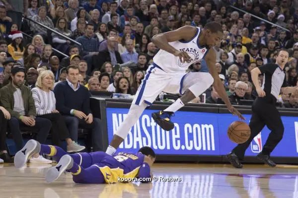 ?i=reuters%2f2017-12-23%2f2017-12-23t061501z_1085436630_nocid_rtrmadp_3_nba-los-angeles-lakers-at-golden-state-warriors_reuters