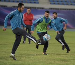 من تدريبات منتخب الكويت