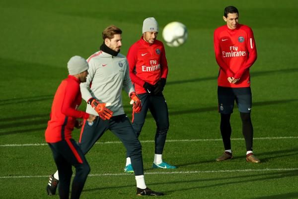 لاعبو باريس سان جيرمان