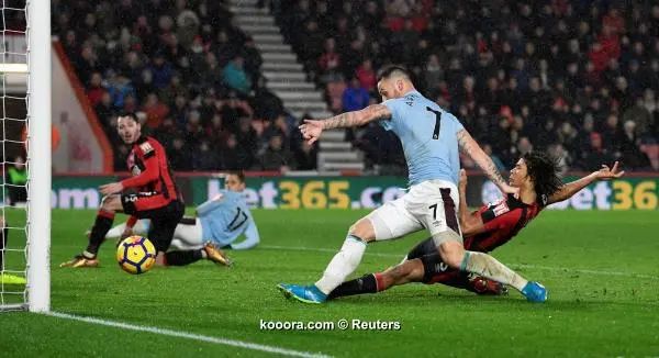 ?i=reuters%2f2017-12-26%2f2017-12-26t165053z_11430878_rc1c7c1bc680_rtrmadp_3_soccer-england-bou-whu_reuters