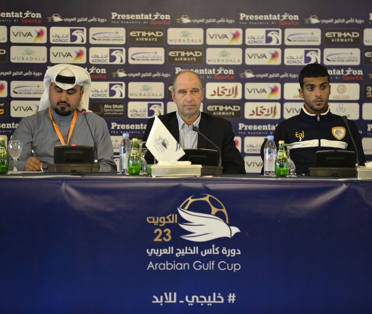 فيربك خلال المؤتمر الصحفي