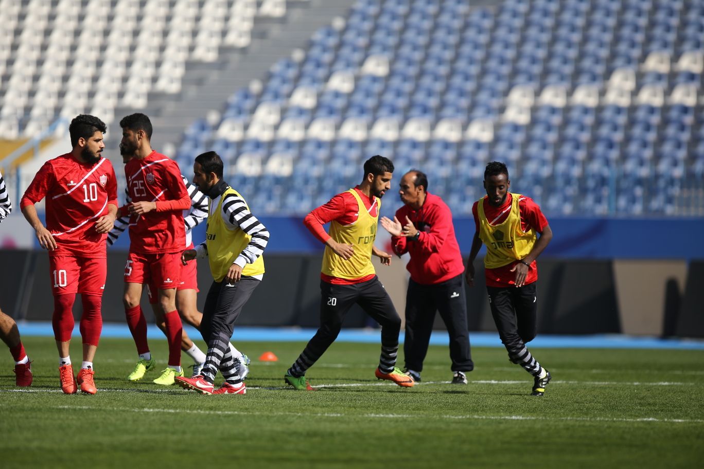 جانب من التدريبات