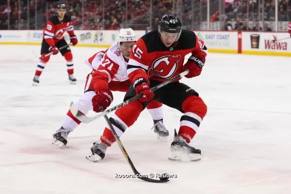 ?i=reuters%2f2017-12-28%2f2017-12-28t031034z_239378876_nocid_rtrmadp_3_nhl-detroit-red-wings-at-new-jersey-devils_reuters