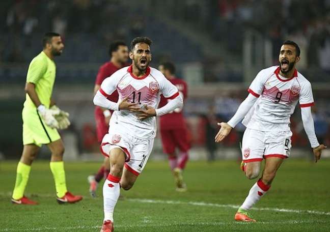 فرحة علي مدن بهدف البحرين