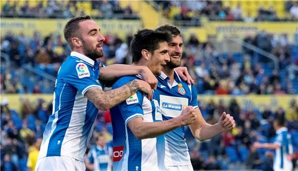 لاعبو إسبانيول