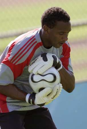 شاكا هيسلوب