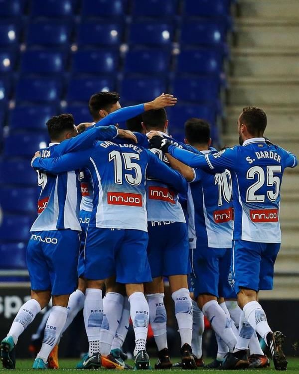 لاعبو إسبانيول