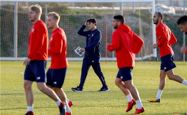 مونتيلا يقود تدريبات فريقه الجديد