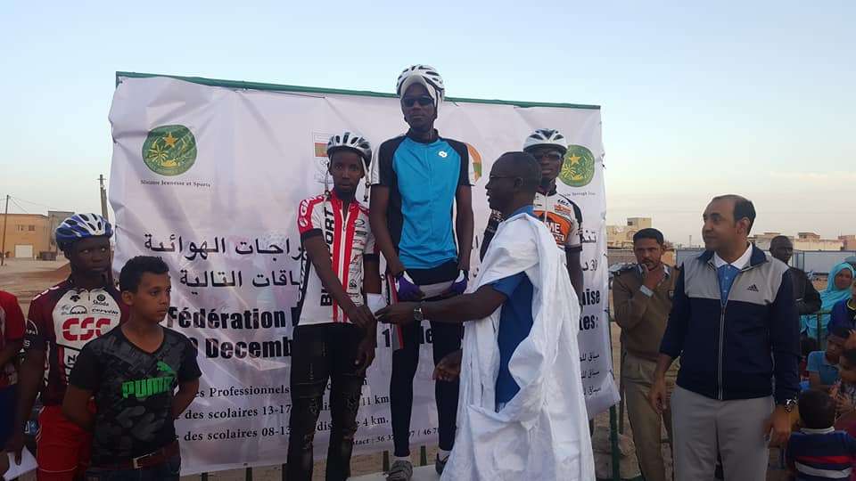 جانب من تتويج الفائزين