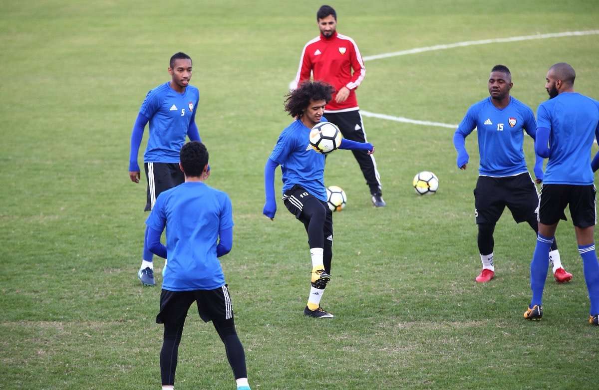 من مران المنتخب الإماراتي 