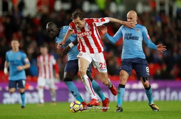 ?i=reuters%2f2018-01-01%2f2018-01-01t164715z_1633250811_rc18b4ff8f20_rtrmadp_3_soccer-england-stk-new_reuters