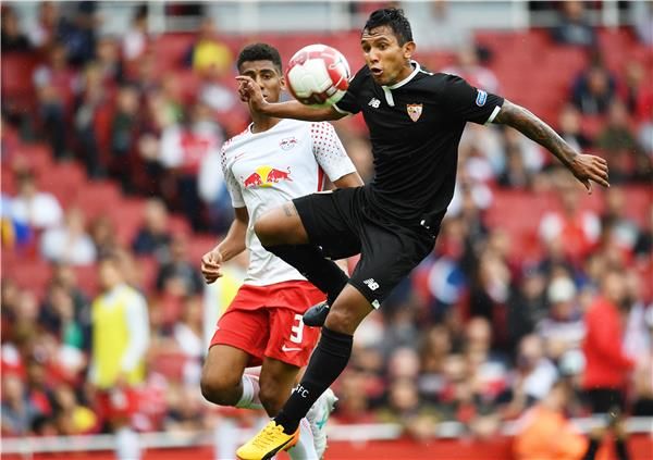 مونتويا مع إشبيلية