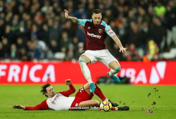 ?i=reuters%2f2018-01-02%2f2018-01-02t212519z_601986066_rc1206e9c6a0_rtrmadp_3_soccer-england-whu-wba_reuters