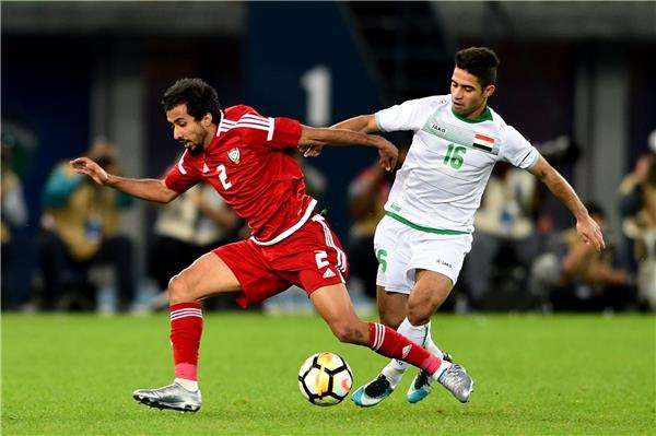 من مباراة العراق و الإمارات