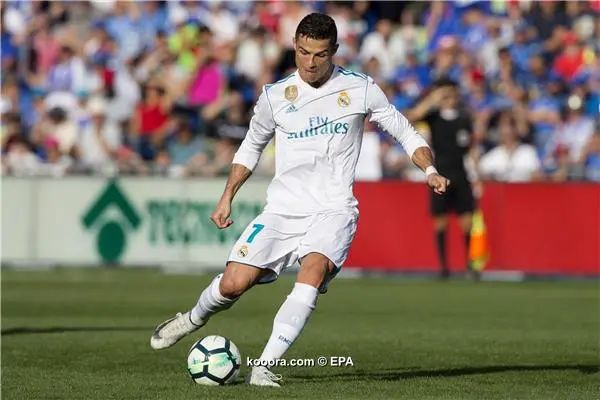 ?i=epa%2fsoccer%2f2017-10%2f2017-10-14%2f2017-10-14-06265614_epa