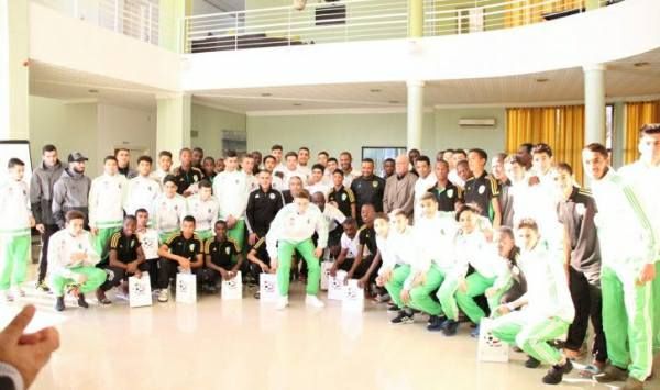 صورة جماعية للمنتخبين