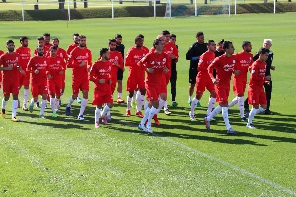 تدريبات تونس في الدوحة 