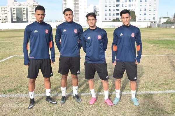 الرباعي الشاب